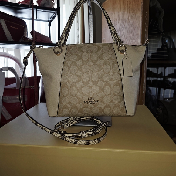 Coach KACEY SATCHEL IN COLORBLOCK SIGNATURE CANVAS IM/Light Khaki/Ivory Multi - Picture 3 of 11
